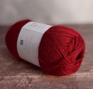 Rico Essentials Fine Fine Merino yarn - Cherry